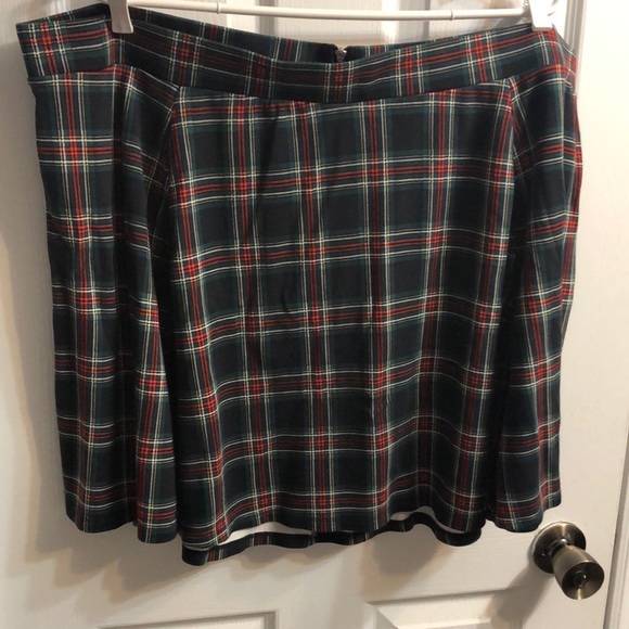 Green plaid mini skirt